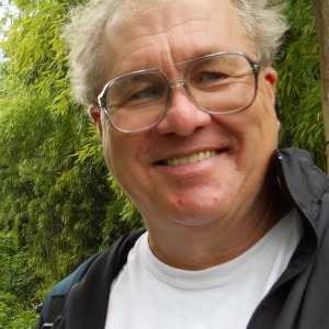 In 1972, Garret Mathews left his hometown of Abingdon, Va., for the 80-mile drive to his first newspaper job in Bluefield, W. Va. He was greener than the keys on the manual typewriters.